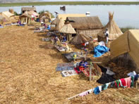 Ilhas flutuantes de Uros